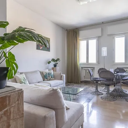 Guest house Grand By Alloro Su Treno - Affitti Brevi Italia