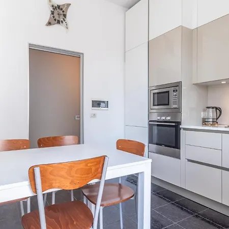Grand By Alloro Su Treno - Affitti Brevi Italia Guest house