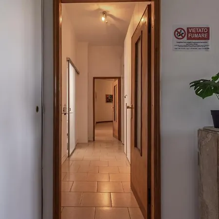 Guest house Grand By Alloro Su Treno - Affitti Brevi Italia *