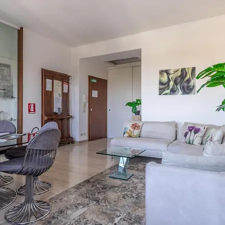 Grand By Alloro Su Treno - Affitti Brevi Italia Guest house *