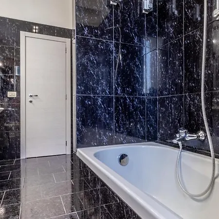 Grand - Affitti Brevi Italia *